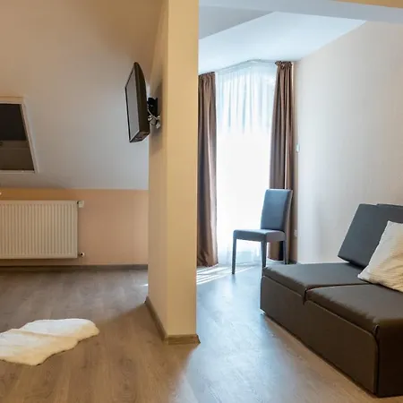 فندق Budapest Airport Eprespark فيتْشيش