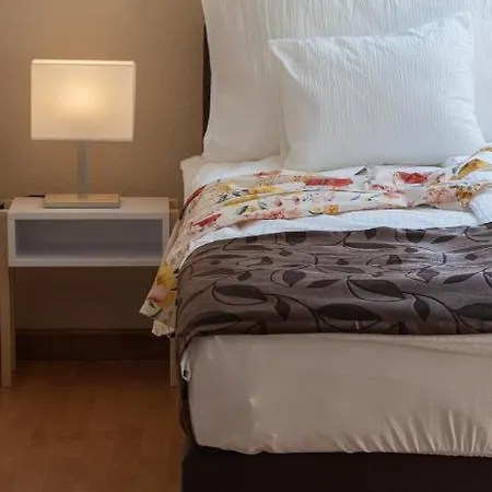 Budapest Airport Eprespark 3* Vecses