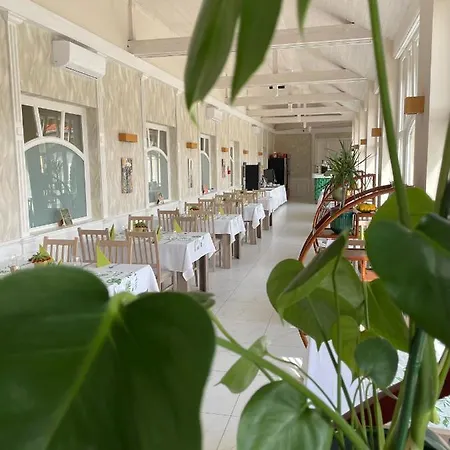 Hotel Budapest Airport Eprespark 3*