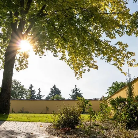 فندق Budapest Airport Eprespark 3*
