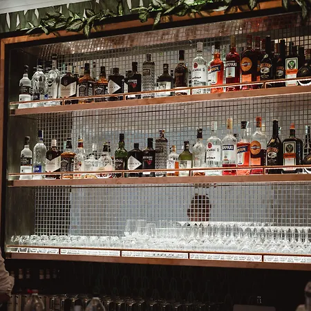 Budapest Airport Eprespark 3*