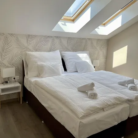 Budapest Airport Eprespark מלון 3*