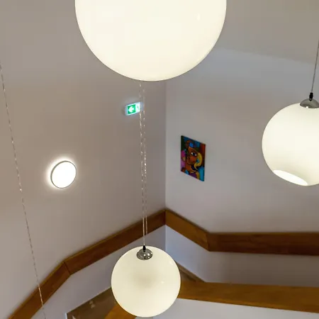Budapest Airport Eprespark 3*
