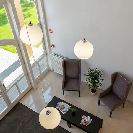 Budapest Airport Eprespark فيتْشيش