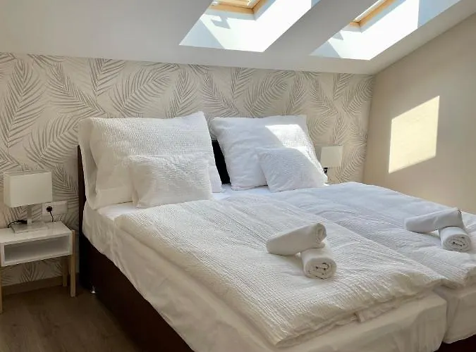 Budapest Airport Eprespark Hotel 3*