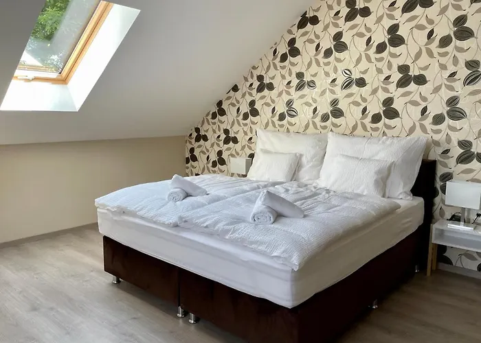 Budapest Airport Eprespark 3*