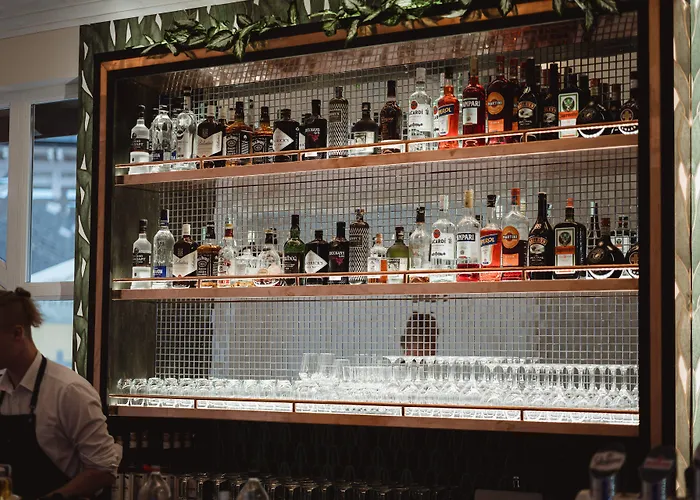 Budapest Airport Eprespark 3*