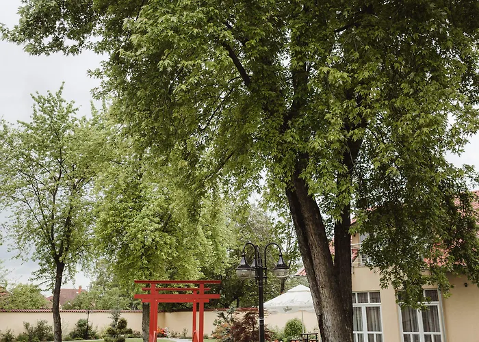 Budapest Airport Eprespark 3*