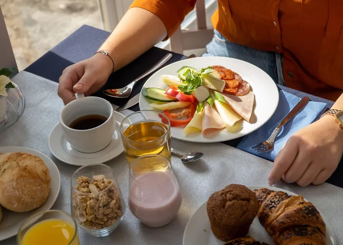 Budapest Airport Eprespark 3*